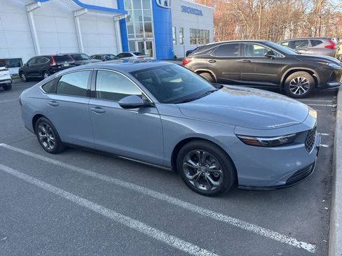 Used 2023 Honda Accord EX-L image 6