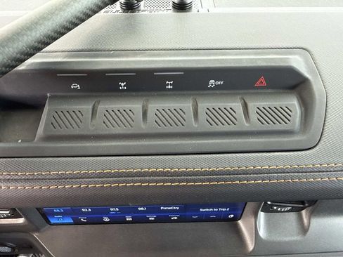 Used 2024 Ford Bronco Badlands w/ Sasquatch Package image 29