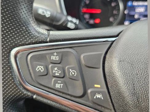 Used 2020 Chevrolet Equinox LT AWD/4WD image 16