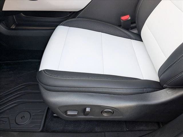 New 2026 Chevrolet Equinox EV LT w/ LPO, All-Weather Mat Package FWD image 4