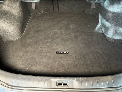 Used 2021 Nissan Altima 2.5 SR FWD image 21