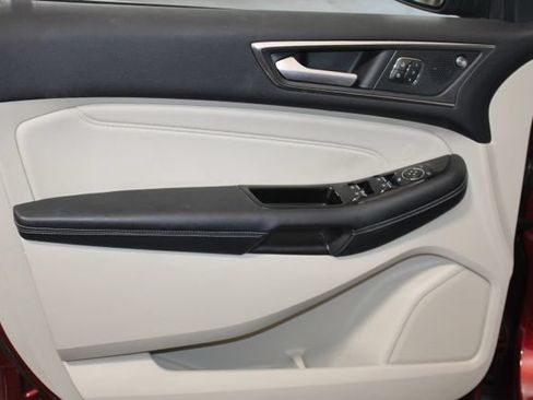 Used 2019 Ford Edge Titanium w/ Cold Weather Package FWD image 25