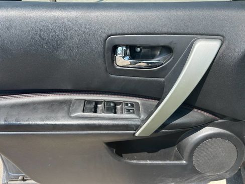 Used 2013 Nissan Rogue SL image 12