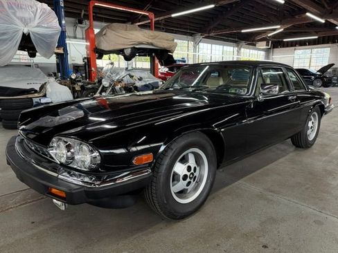 Used 1988 Jaguar XJS V12 Convertible RWD image 1
