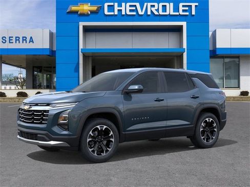 New 2026 Chevrolet Equinox LT image 2