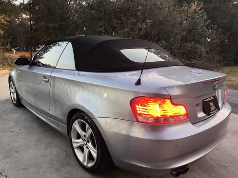 Used 2009 BMW 128i Convertible w/ Premium Pkg image 9