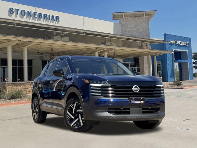 Used 2026 Nissan Kicks SV w/ SV Premium Package FWD image 2