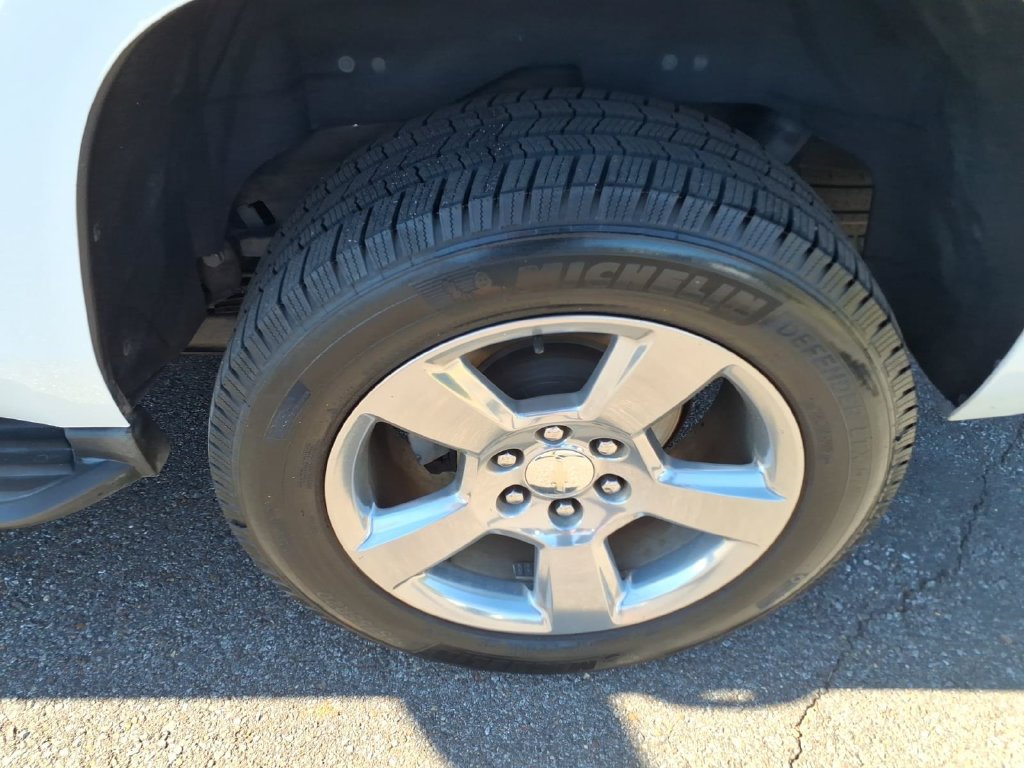 Used 2019 Chevrolet Tahoe LT RWD image 9