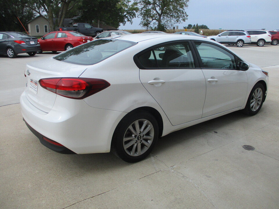 Used 2017 Kia Forte LX w/ LX Popular Package FWD image 15