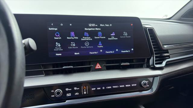 Used 2025 Kia Sportage SX FWD image 31