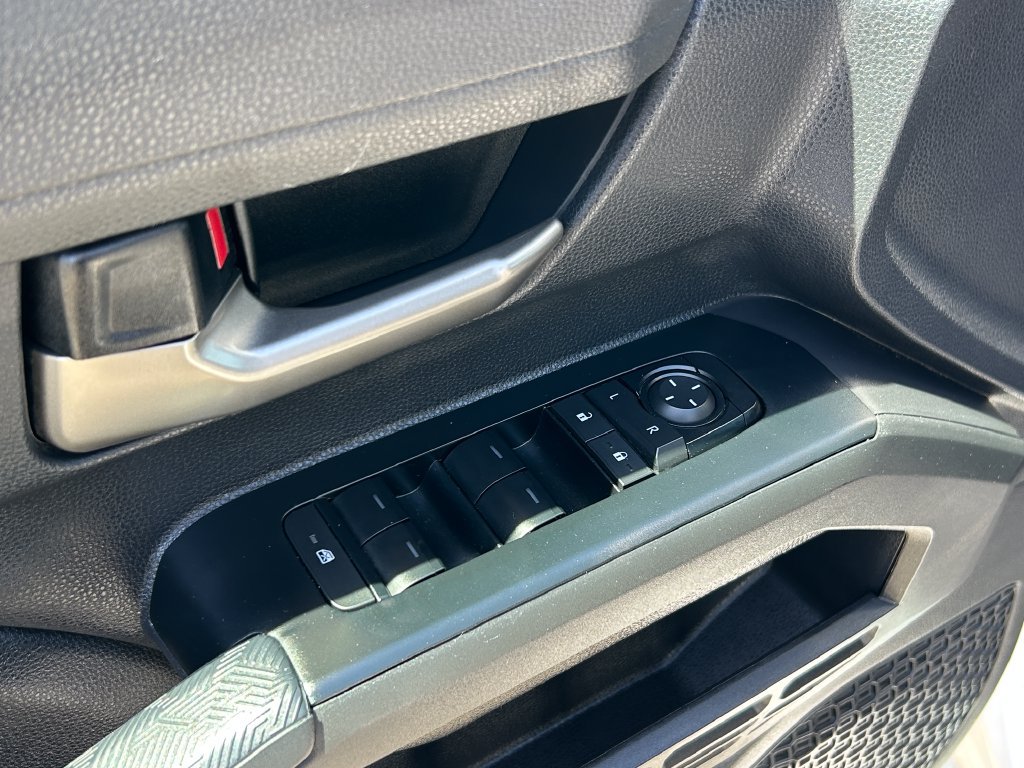 Used 2025 Toyota Tacoma TRD Sport AWD/4WD image 12