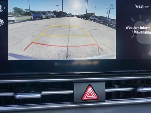 Used 2024 Hyundai Elantra SEL w/ Convenience Package image 22