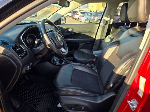 Used 2019 Jeep Compass Altitude image 33