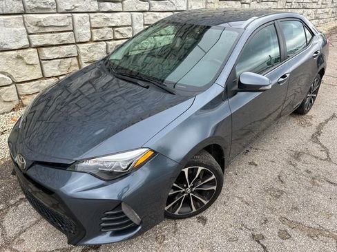 Used 2019 Toyota Corolla SE FWD image 1