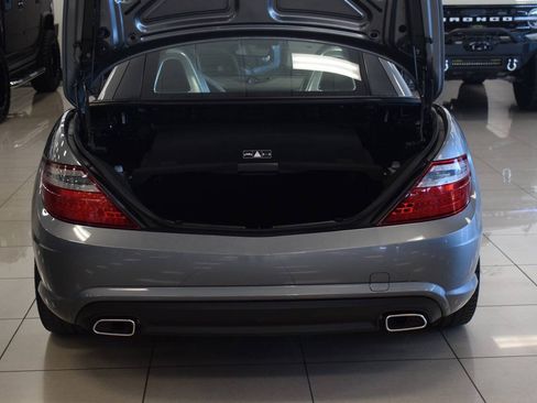 Used 2016 Mercedes-Benz SLK 300 image 11