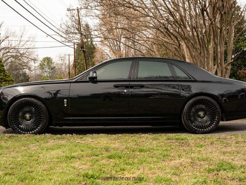 Used 2014 Rolls-Royce Ghost image 3