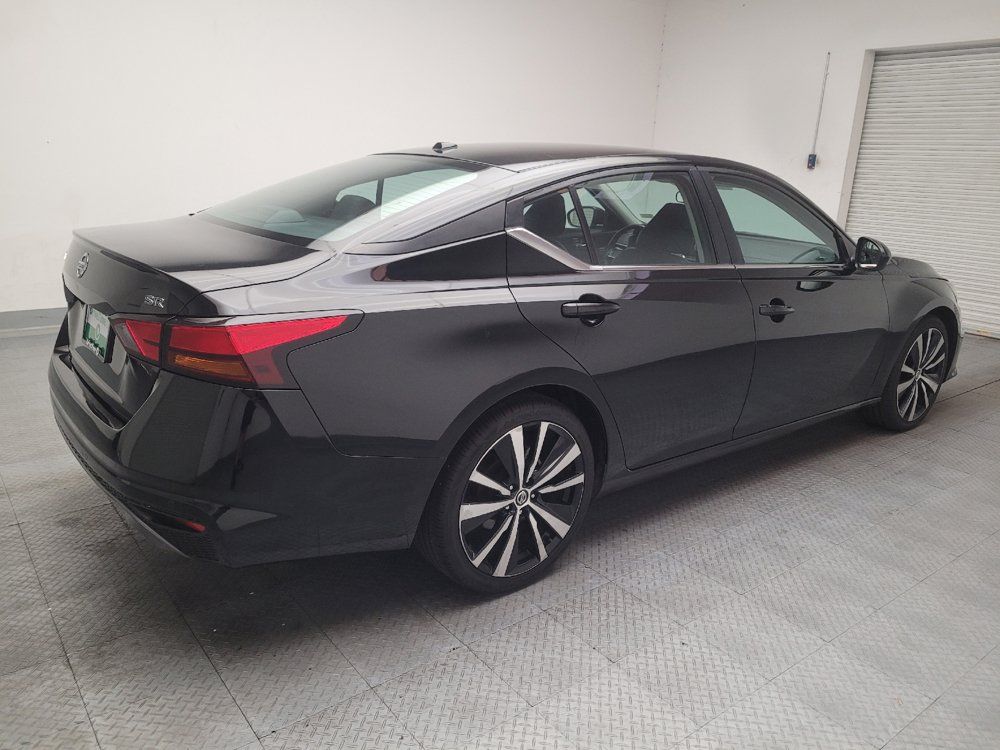 Used 2021 Nissan Altima 2.5 SR FWD image 9