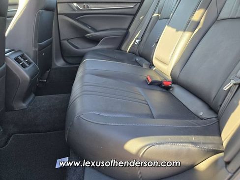 Used 2018 Honda Accord EX-L image 12