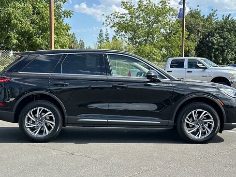 New 2025 Lincoln Corsair Premiere w/ Equipment Group 101A image 8