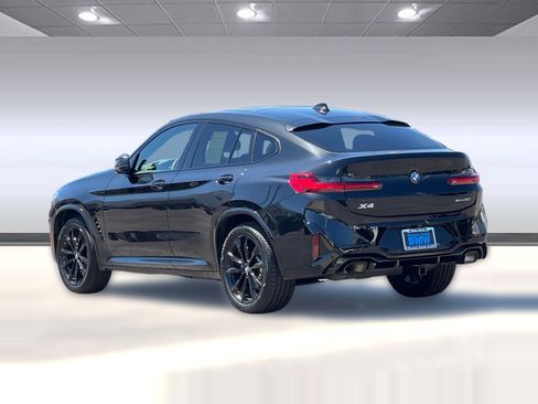 Used 2023 BMW X4 xDrive30i w/ M Sport Package AWD/4WD image 3