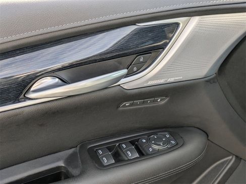 Used 2024 Cadillac XT5 Premium Luxury image 16