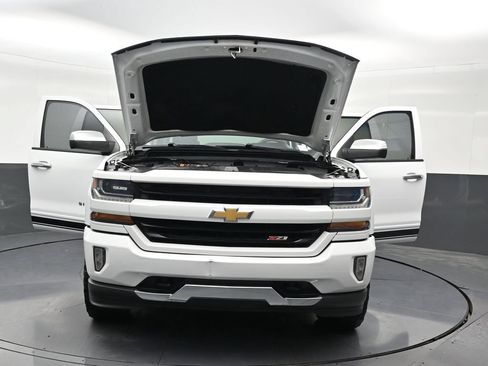 Used 2018 Chevrolet Silverado 1500 LT w/ All Star Edition AWD/4WD image 38