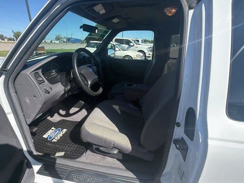 Used 2001 Ford Ranger XL AWD/4WD image 12