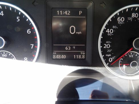 Used 2016 Volkswagen Tiguan S AWD/4WD image 14