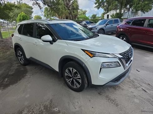 Used 2023 Nissan Rogue SV w/ SV Premium B Package FWD image 13