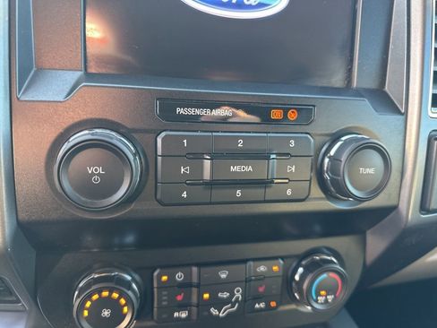 Used 2020 Ford F250 XLT w/ XLT Premium Package image 28