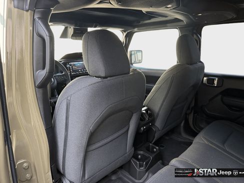 Used 2026 Jeep Wrangler Unlimited Sport AWD/4WD image 21