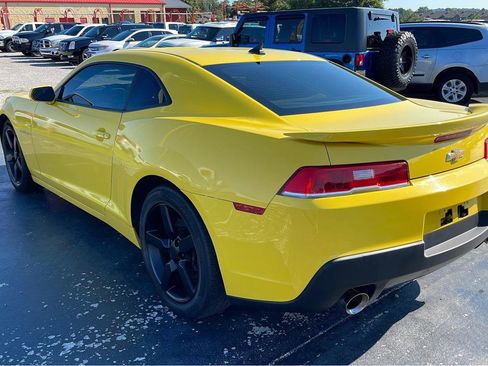Used 2015 Chevrolet Camaro LT w/ 1LT Preferred Package RWD image 5