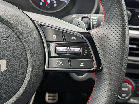 Certified 2022 Kia Forte GT w/ GT2 Package FWD image 30