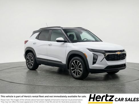 Used 2025 Chevrolet TrailBlazer LT image 1