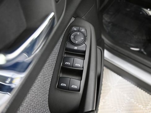 Used 2023 Chevrolet TrailBlazer LT w/ Convenience Package image 19