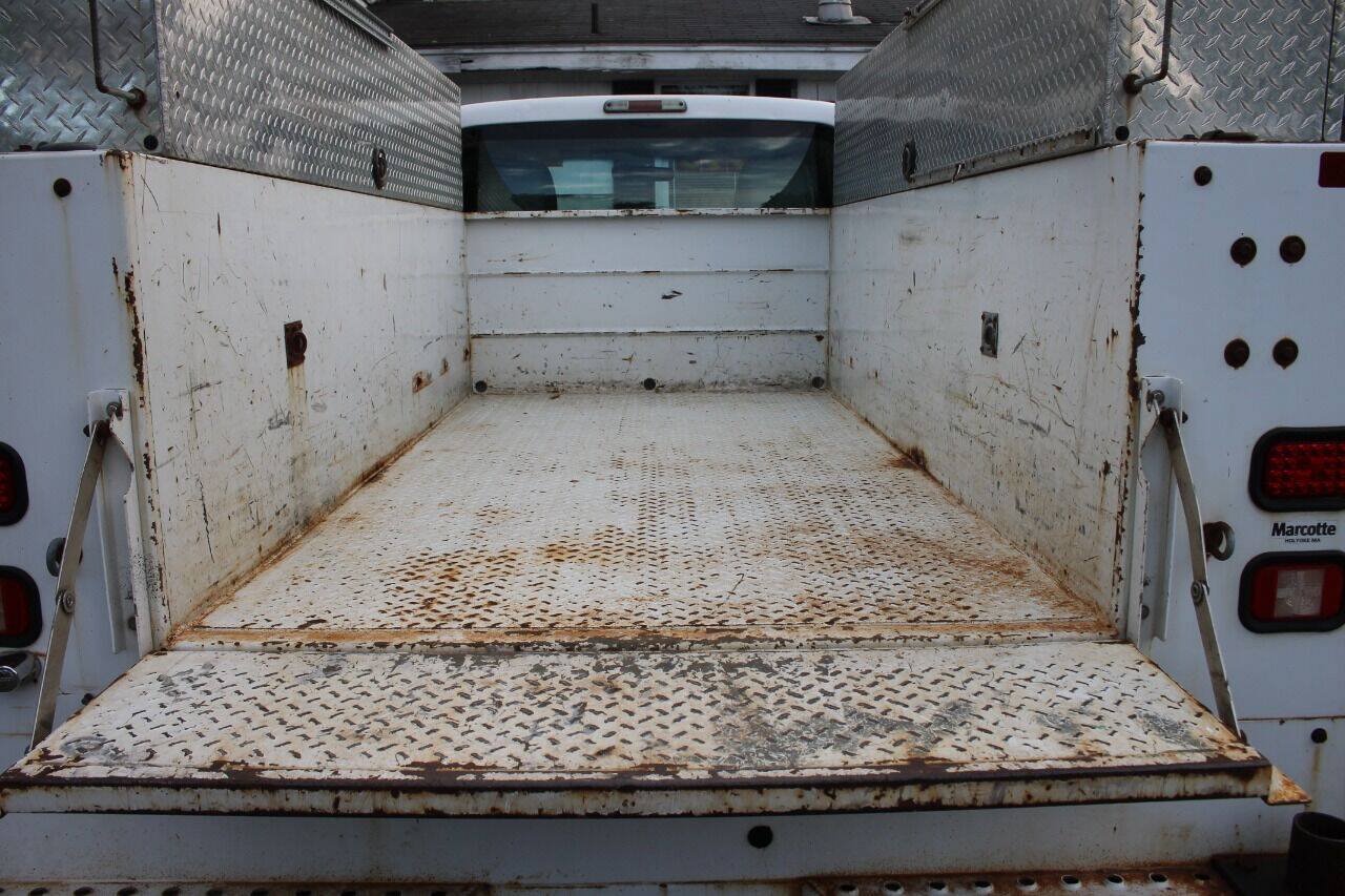 Used 2012 Ford F250 XL RWD image 23