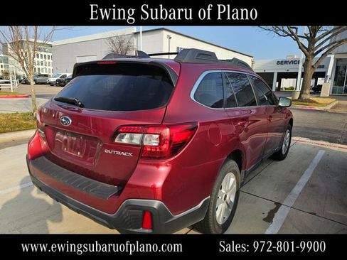 Used 2018 Subaru Outback 2.5i Premium image 4