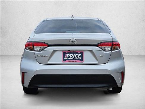 Used 2024 Toyota Corolla LE FWD image 7