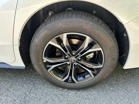New 2026 Toyota Sienna Platinum AWD/4WD image 13