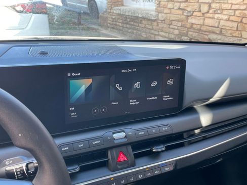 Used 2025 Kia K4 LXS image 22