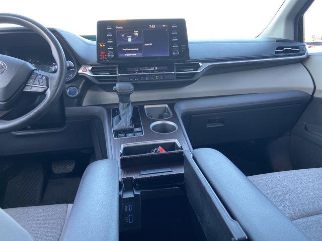 Used 2022 Toyota Sienna LE FWD image 15