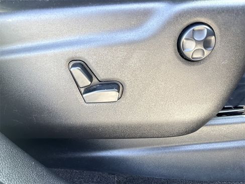 Used 2015 Jeep Grand Cherokee Limited image 18