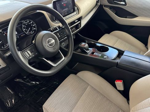 Used 2023 Nissan Rogue SV FWD image 10