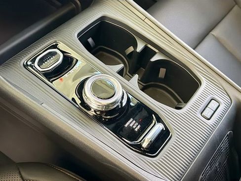 New 2026 Jeep Cherokee Limited image 16