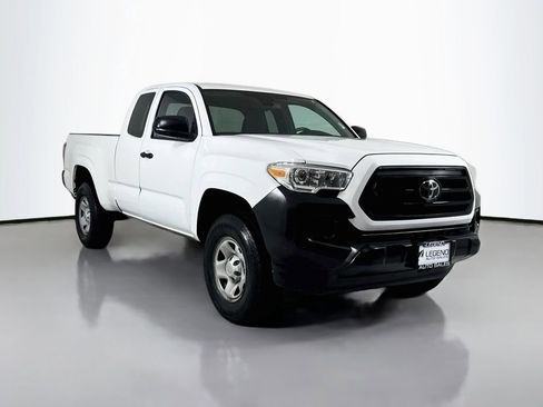 Used 2020 Toyota Tacoma SR RWD image 3