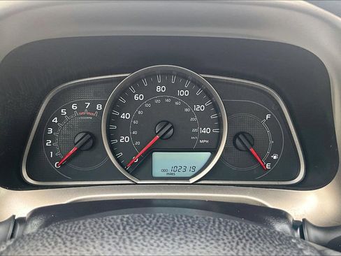 Used 2015 Toyota RAV4 LE image 27