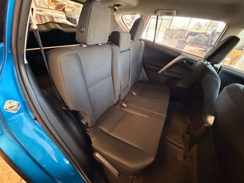 Used 2016 Toyota RAV4 LE image 21