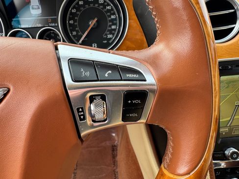 Used 2016 Bentley Flying Spur V8 AWD/4WD image 23