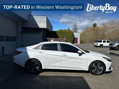 Used 2023 Hyundai Elantra Limited image 9