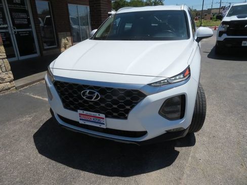 Used 2020 Hyundai Santa Fe SEL w/ Convenience Package FWD image 2
